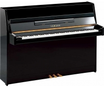 Yamaha B1 Akustik Duvar Piyanosu